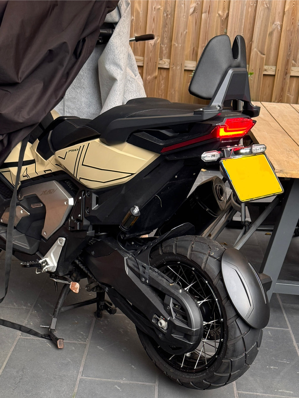 HONDA X-ADV 750 REAR MUDGUARD BLACK